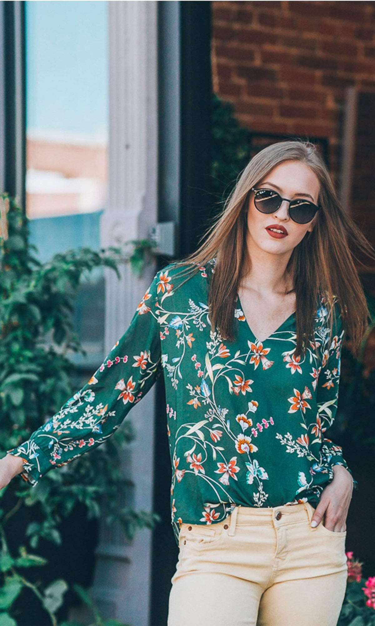 Velvet by Graham &amp; Spencer Jazzy Floral Print V Neck Top