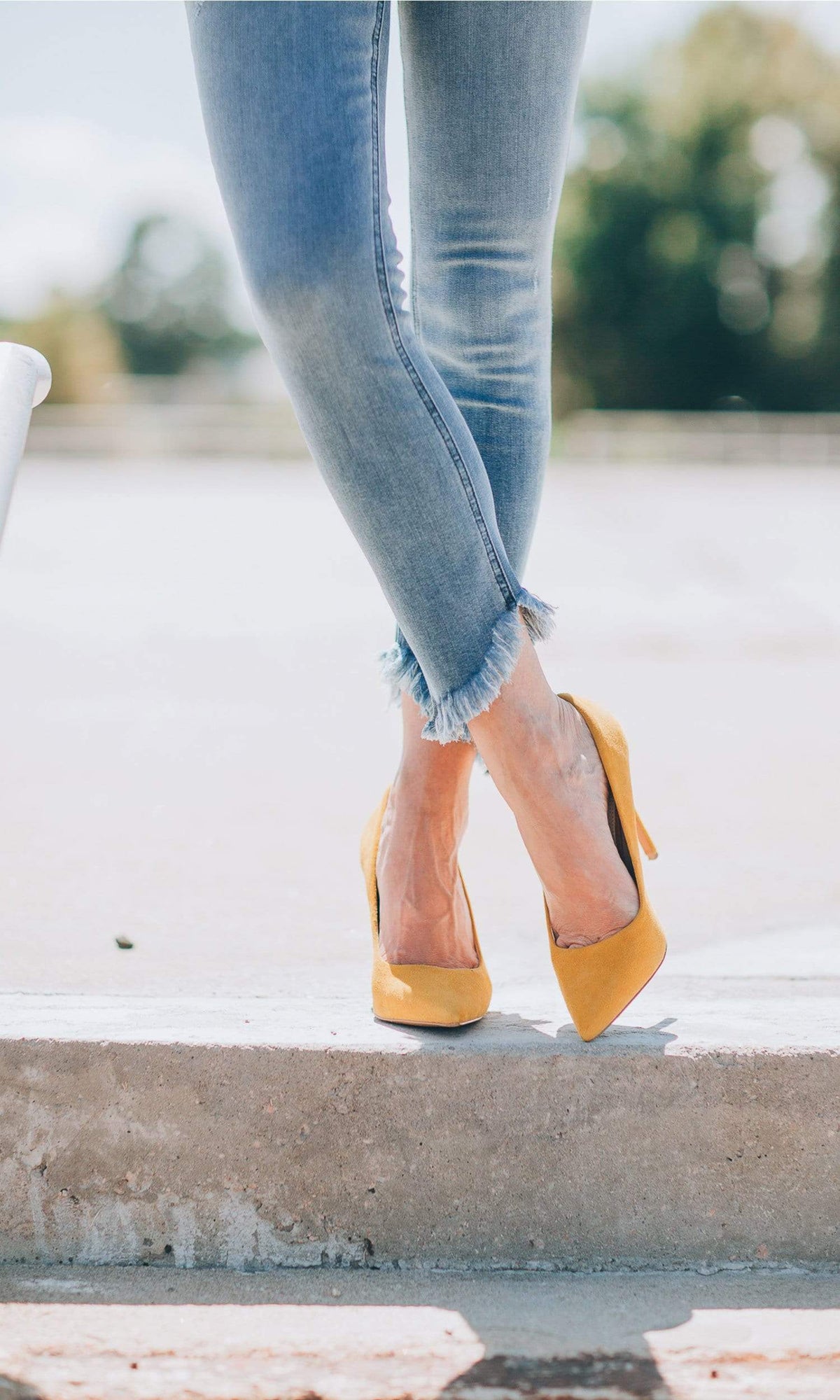 Level 99 Liza Mid Rise Denim - Clarity