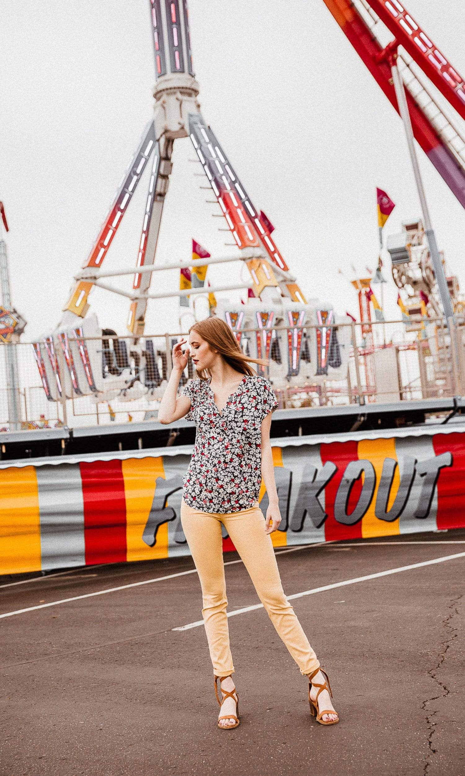 Velvet by Graham & Spencer Yvetta Dahlia Floral Top