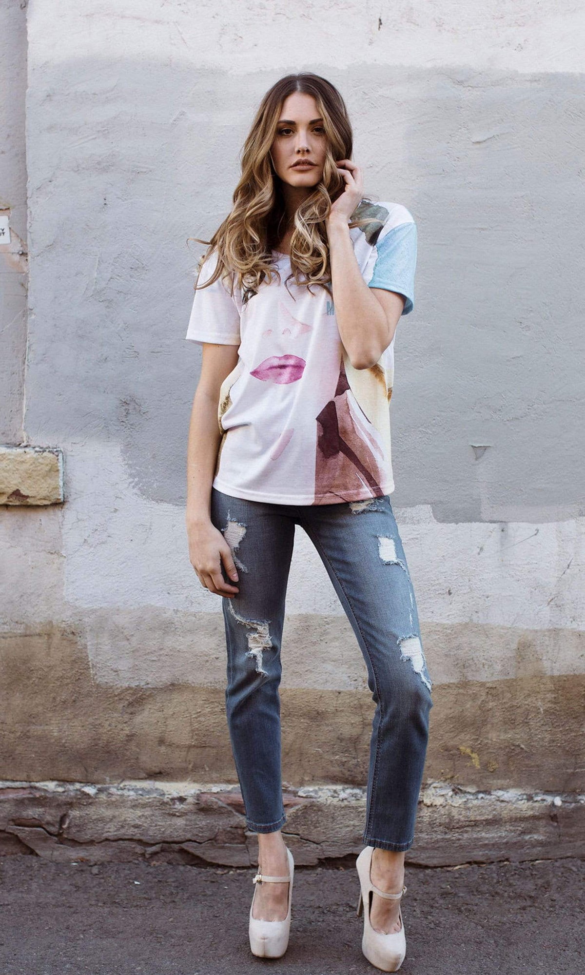 Le Galeriste Irina Kaygorodova Fashion Tee