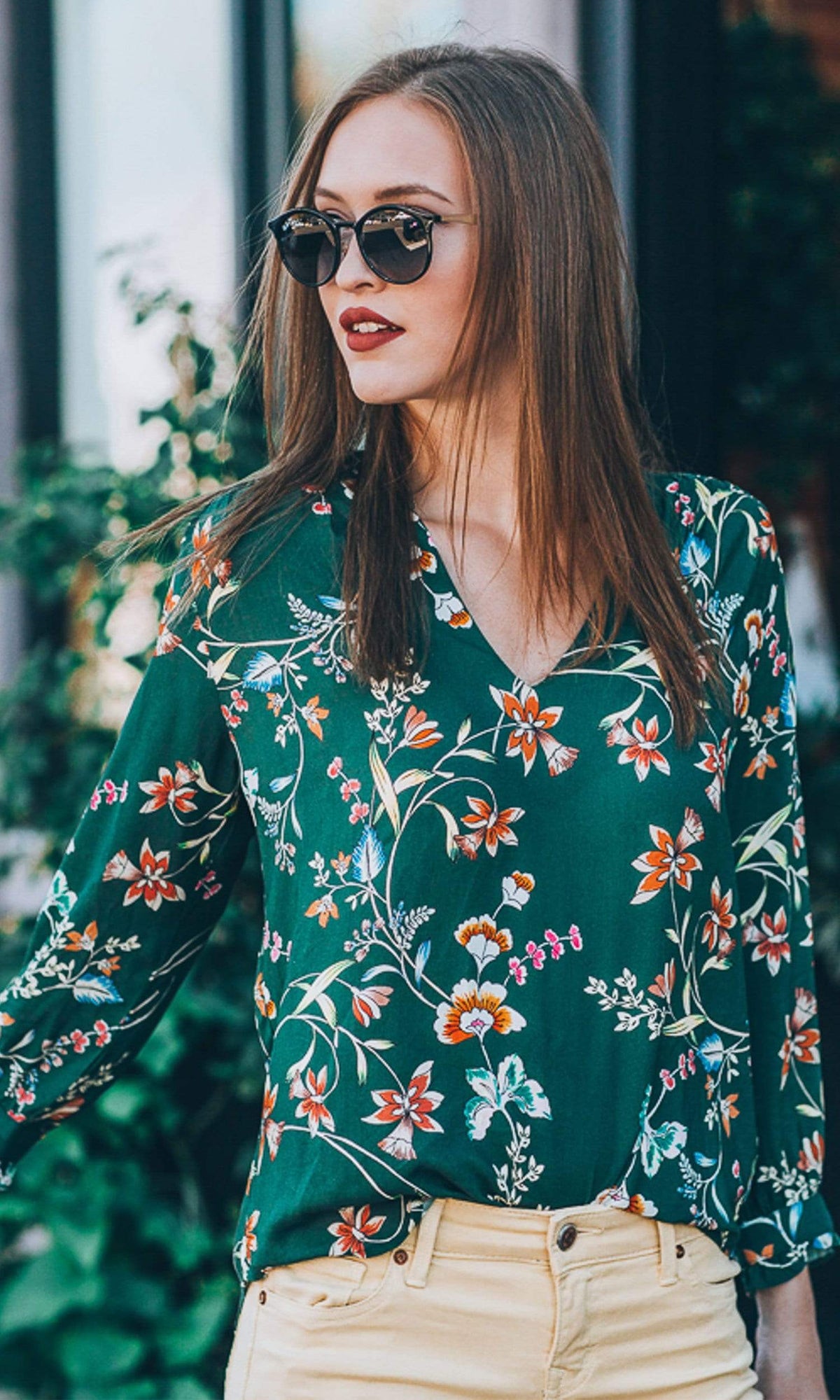 Velvet by Graham &amp; Spencer Jazzy Floral Print V Neck Top