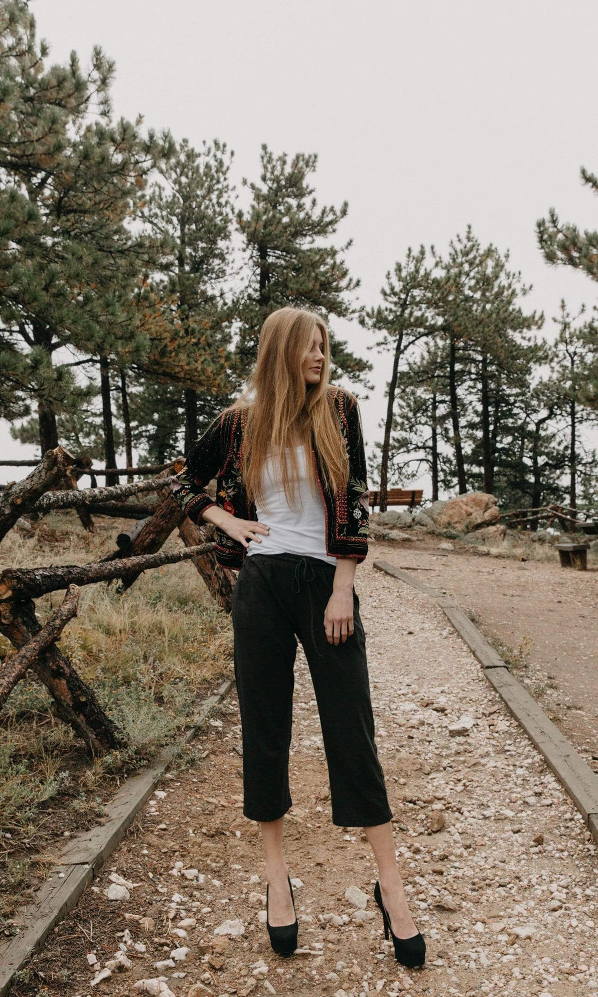 Velvet by Graham &amp; Spencer Phoebe Cotton Slub Cropped Pants