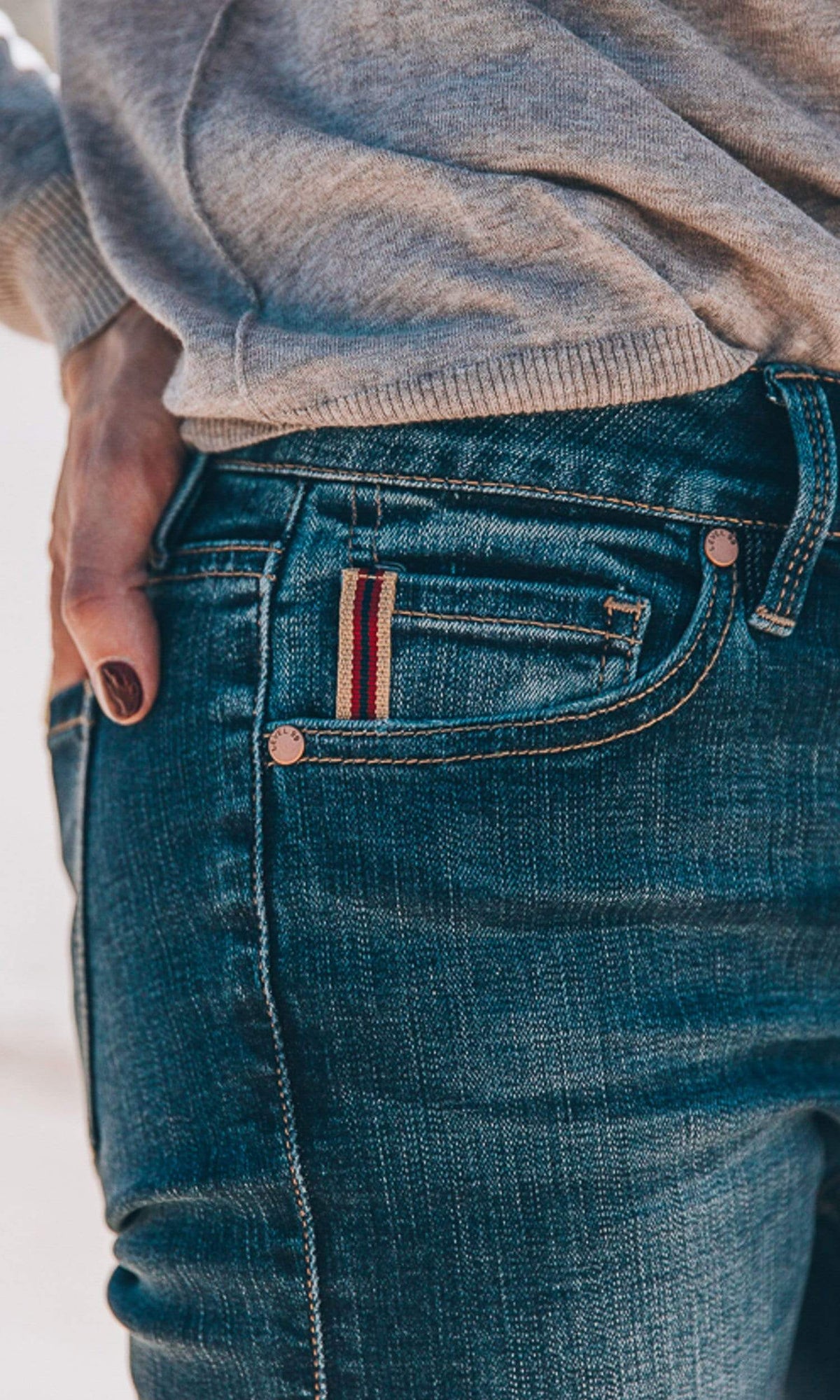 Level 99 Madison Mid-Rise Cropped Skinny Jean