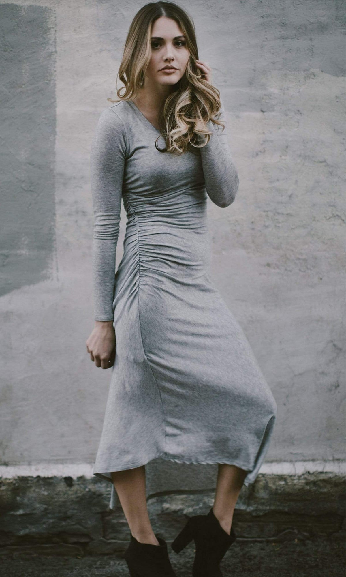 Velvet by Graham &amp; Spencer Gladys Lux Gauze Midi Dress